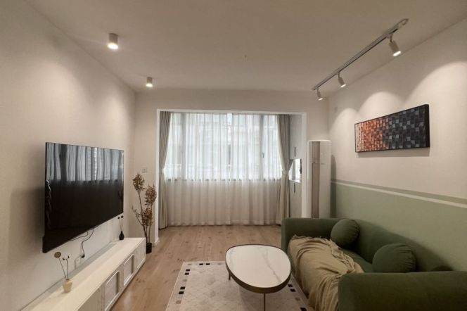 Nice one bedroom elevator Apt+floor heating+oven@Line14 Wuding Rd