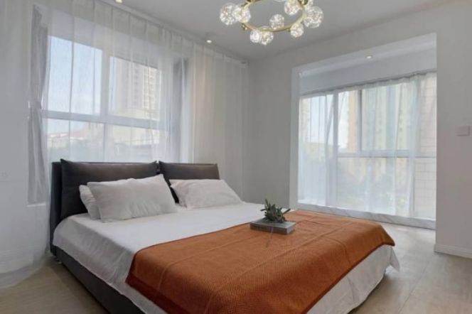 Spacious 2bedrooms Apt +Heating+central AC+Oven@Wuning Rd