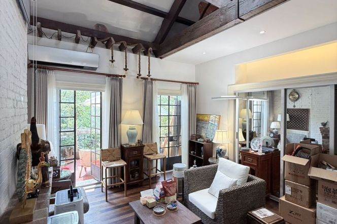 private terrace - duplex 1bed - pet friendly- quiet unit @ line 2/7/14 jing’an temple 