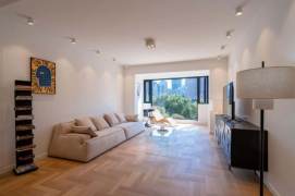 3 Brs, 2 Baths with Open Balcony, Floor Heating, Central ac, Oven, 150 sqm @ Hanzhong metro L12