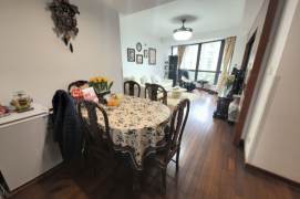 3 Brs, 2 Baths with River View, 140 sqm, Balcony @ Zhenping metro L7