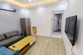 Cozy 1 br near ZhongShan Park .5 mins walking to L 3/4 West Yan'an Rd St.