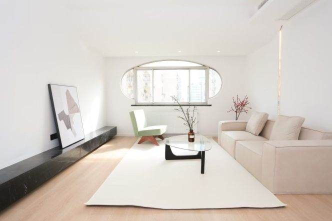 Jing'an Temple Station Elevator 3Br/2Bath Line2/7/14