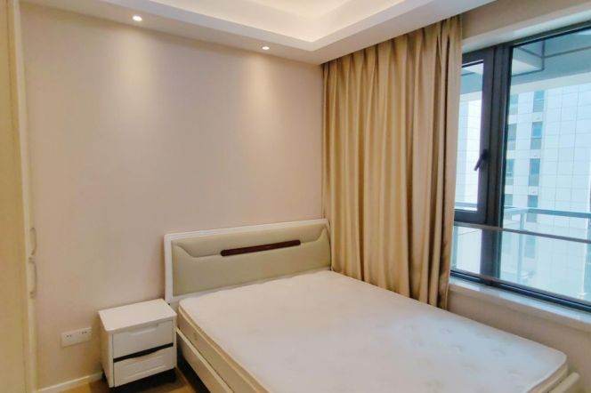 Popular compound 1 br with big open balcony in QianTan. easy to L6/8/11 Oriental sports center st.