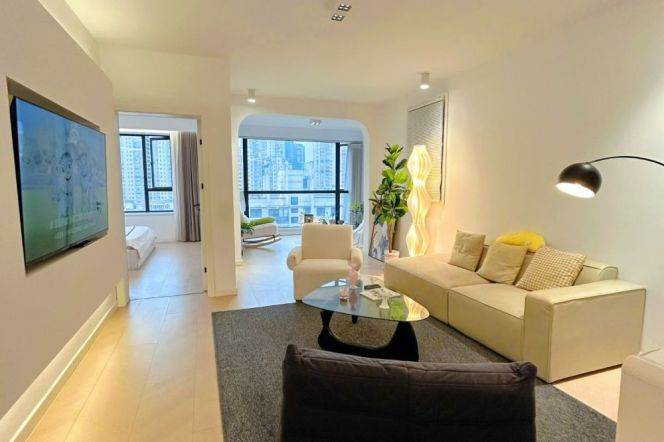 2+1 Rooms, 1 Bath with Central ac, Oven, Dryer, 120 sqm @ Caobao metro L12