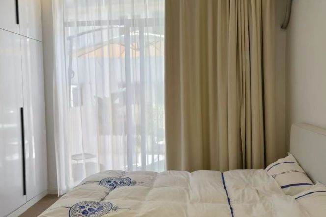 Frunished 1Br with big Terrace @IAPM