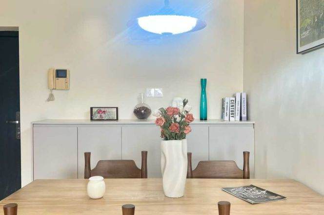  Quality 2br with Balcony at Jing'an   L13&14 