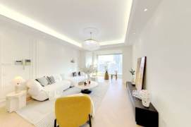 modern big 3brs floor heating nice view in Xintiandi line 1,10,13,14 beside park 