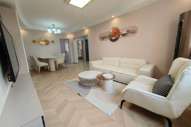 elevator 3BR/2Baths (N)xizang rd @L8/3