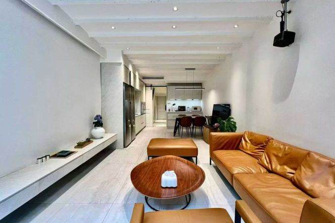 Recently Renovated 3BR 3BA Townhouse/Plaza 66/Jing'an Temple