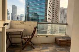 Spacious&Bright&Modern 1Bdr 1Bath Apt+ Good View+Open Balcony+Jing An Temple