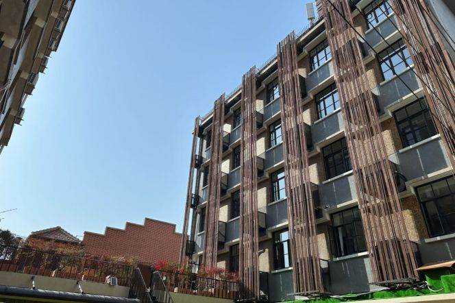 Elegant Modern 1br serviced apt nr L1,7 Changshu rd station nr An Fu road