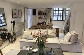 Charming Townhouse w/Terrace 160m² nr Changping Rd Station