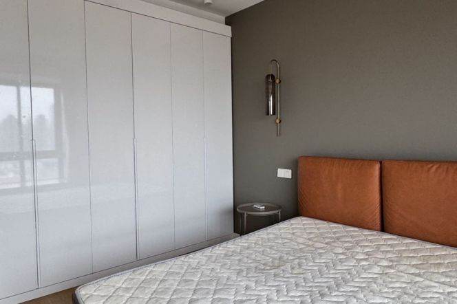 Skyline view 1Br1bathr 65Sqm + Scenic windows | Zhongshan Park & Loushanguan rd Mt