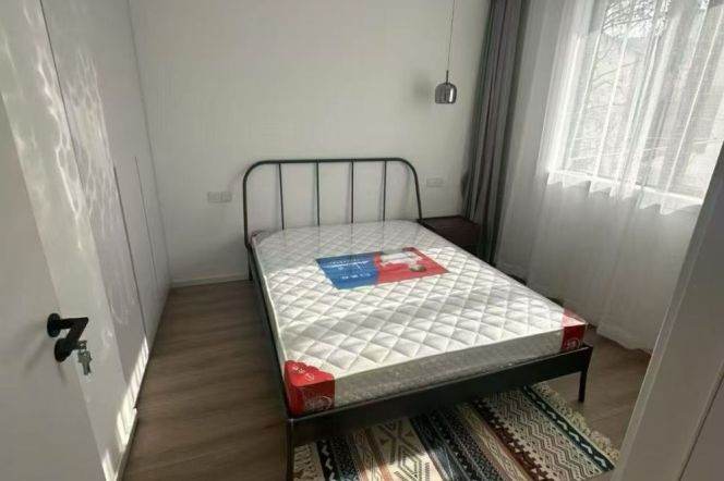Sunny one bedroom apt+Floor Heating +oven @Jiaotong University