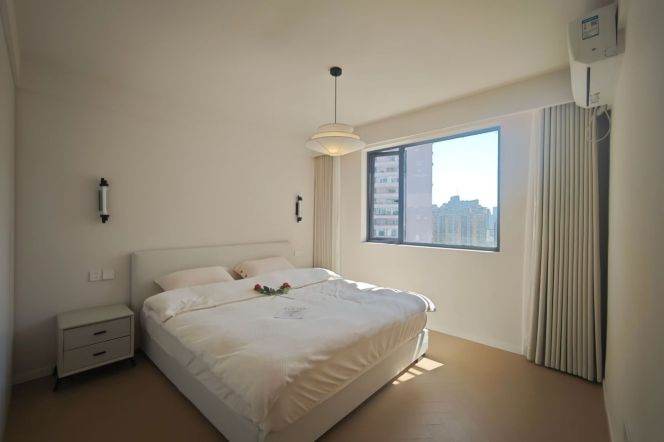 Fresh 1br Nr west nanjing Rd M2/12/13