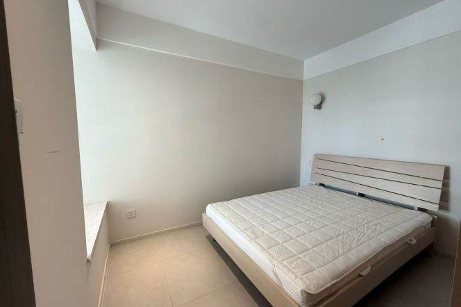 Delicate 2brs Nr zhenping Rd M3/4/7