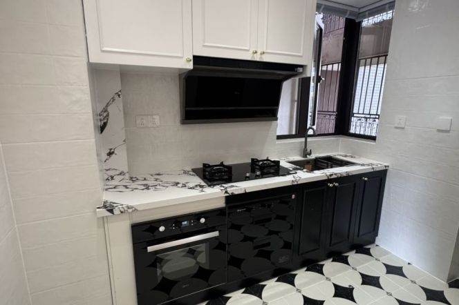 modern big 2brs floor heating nice view good energy beside line 7 and 13 and Su zhou river