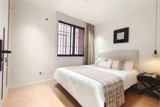 yishan rd elevator 2BR/big living room@L3/4/9