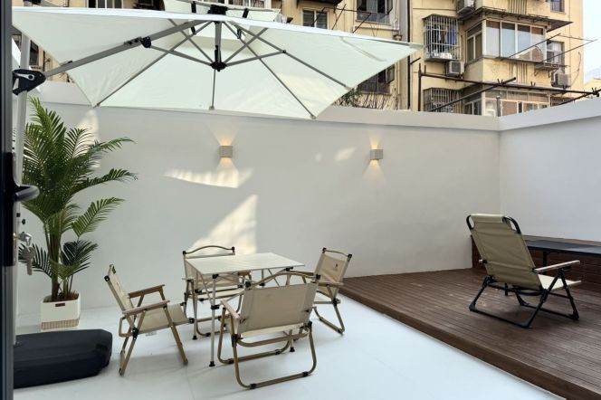 Spacious 1Br Apt + big private yard | Jiashan rd & South Shanxi rd /Iapm/11.9K