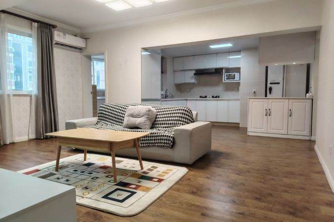 2 Brs, 2 Baths with Floor Heating, 120 sqm @ Hongbaoshi metro L10