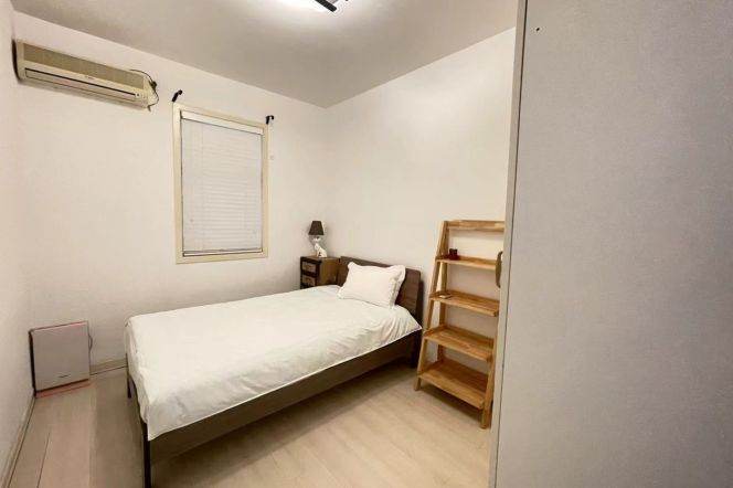 South Shanxi Rd Station Elevator 2Br Line1/10/12 Nice Compound