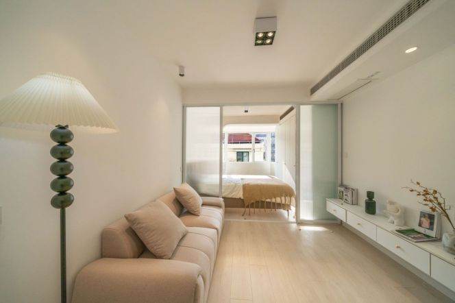 Simple Stylish 1Brm With Central AC Near Line 2/11 Jiangsu Rd