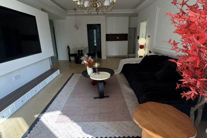 modern big 2brs floor heating nice view good energy beside line 7 and 13 and Su zhou river