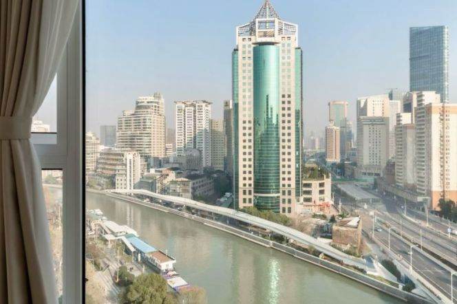 3 Brs, 2 Baths,Floor Heating/Central ac/Oven, 150 sqm @ Jiangning metro L13