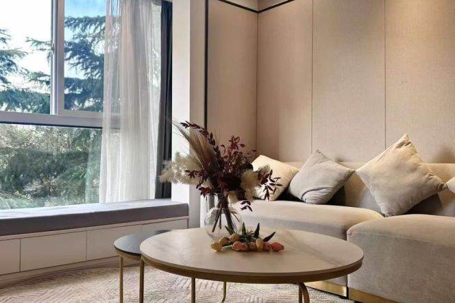 xujiahui elevator 2Br/big living room/130sqm@L1/9/11