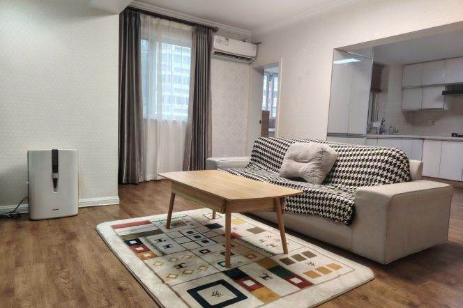 2 Brs, 2 Baths with Floor Heating, 120 sqm @ Hongbaoshi metro L10