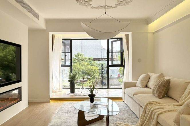  Stunning 2br with Floor heating at Minhang Line 10&15