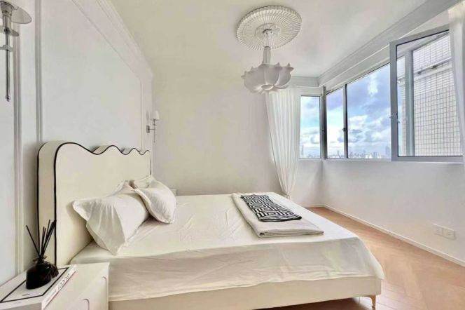 Zhongshan Park Station Elevator 2Br/2Bath Line2/3/4