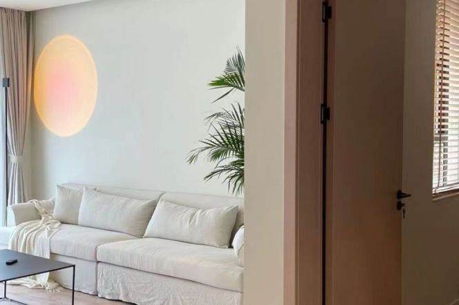 2 Brs, 2 Baths with Open Balcony, Floor Heating, Oven, 120 sqm @ Yishan metro L9