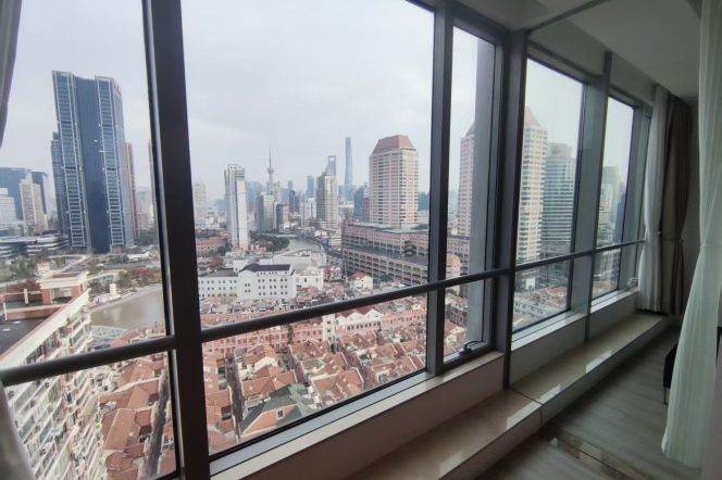 modern 2brs central aircon nice view modern furniture near people square 