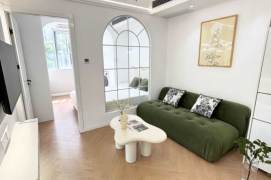 zhongshan park elevator 1BR/living room@L2/3/4