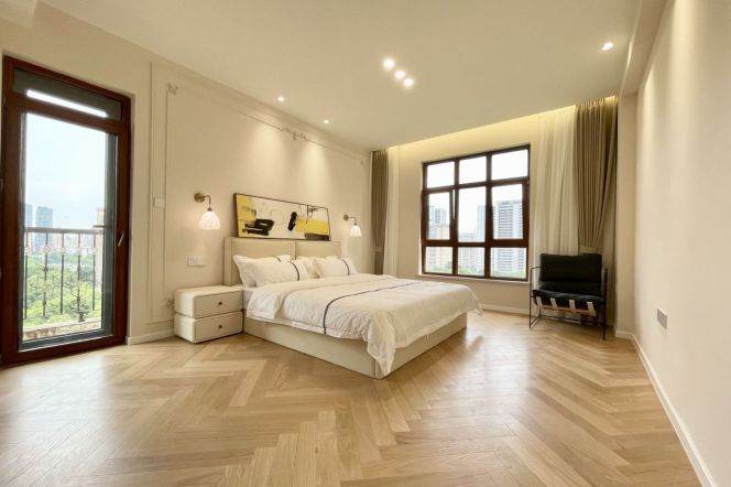 modern brand new 3brs floor heating open balcony in Gubei Phase II 