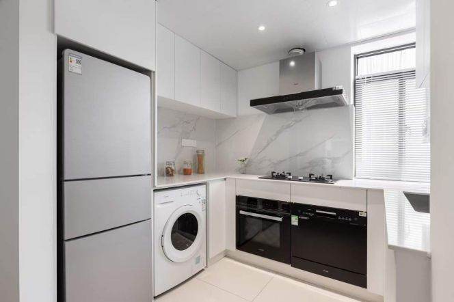 Changshou Rd Station Elevator 2Br with Open Balcony Line7/13