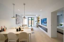 Pudong Biyun 2BR Ground Floor Apartment with 50sqm Private Yard