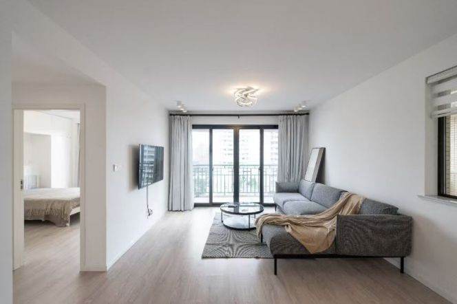 South Shaanxi Rd metro/3br2bt/outdoor balcony/central AC/floor heat