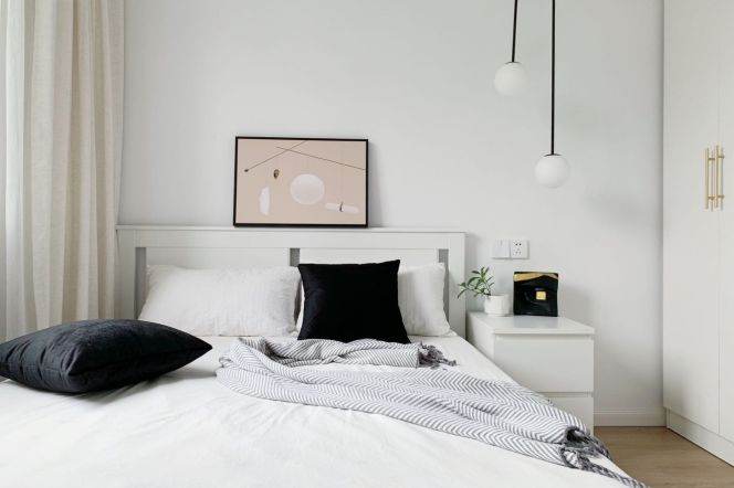 Spaciously one br with cloakroom in jiangsu rd area