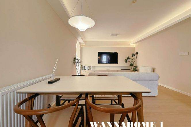 Fabulous&Spacious&Bright Elevator 2Bdrs 1Bath Apt+L14 Wu Ding Rd Metro+Large Balcony