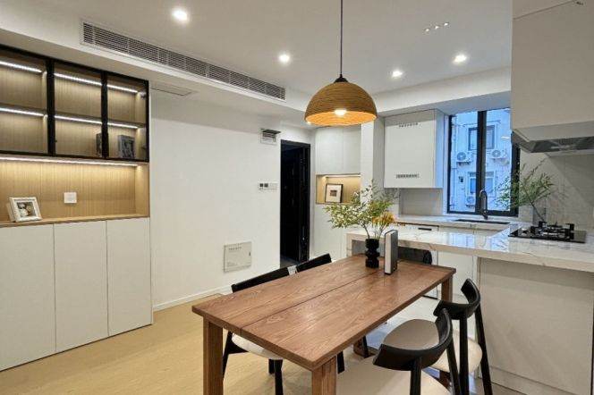 11.5k  2Br with floor heating Nr Changping Rd.line7