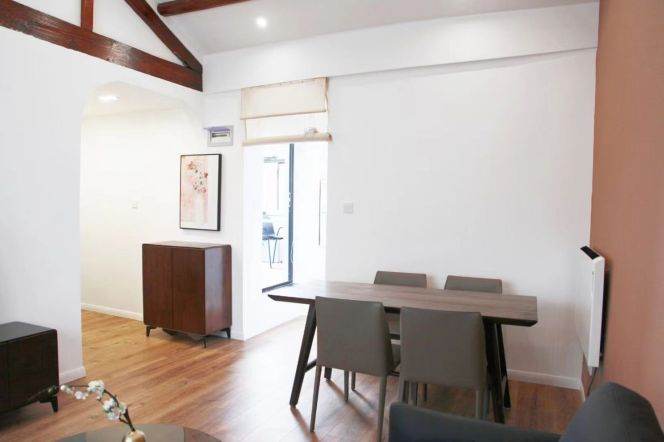 Cozy 2brs w/terrace Changshu rd MTR