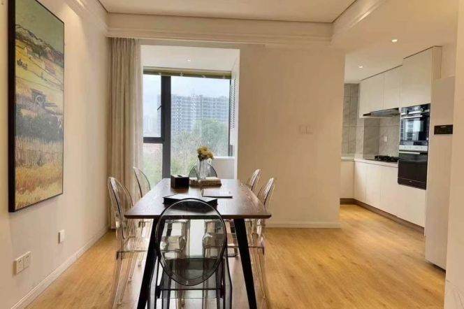 modern 2brs floor heating balcony near west nan jing road line 2,12,13 only 21K