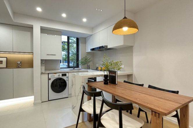 11.5k  2Br with floor heating Nr Changping Rd.line7