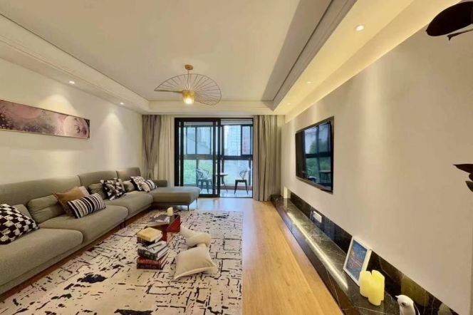 modern 2brs floor heating balcony near west nan jing road line 2,12,13 only 21K