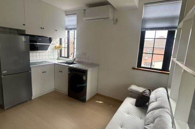 Bright Nice1BR APT Oven Shanxi(s) Rd 5.6k