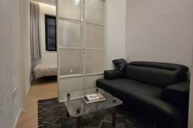 Brilliant high ceiling one bedroom Apt+gym+heating+central AC @Changping