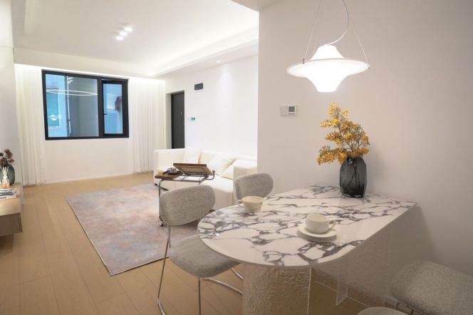  Modern 2br with floor heating nr Jiashan Rd Line 9&12